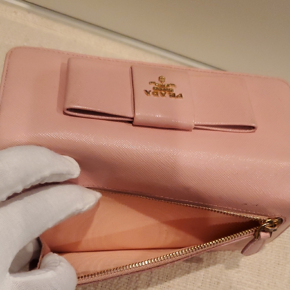 Prada Pink Saffiano Leather Wallet with Bow Detail - Picture 14 of 16